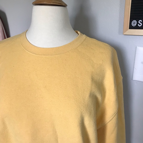 Yellow pullover - Picture 4 of 4
